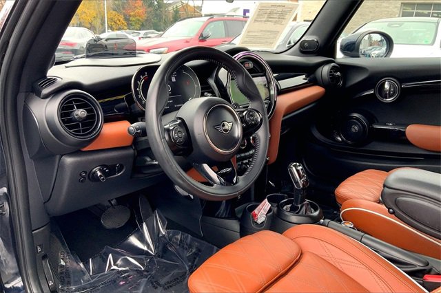 Used 2021 MINI Cooper S image 13