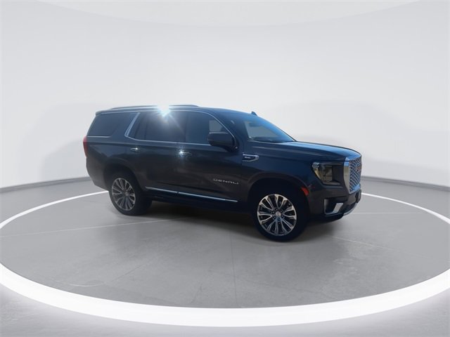 Used 2021 GMC Yukon Denali w/ Denali Premium Package image 2