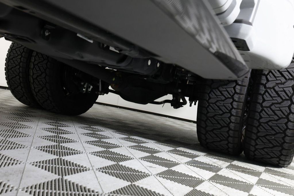 Used 2025 Ford F450 Platinum w/ Platinum Plus Package image 48