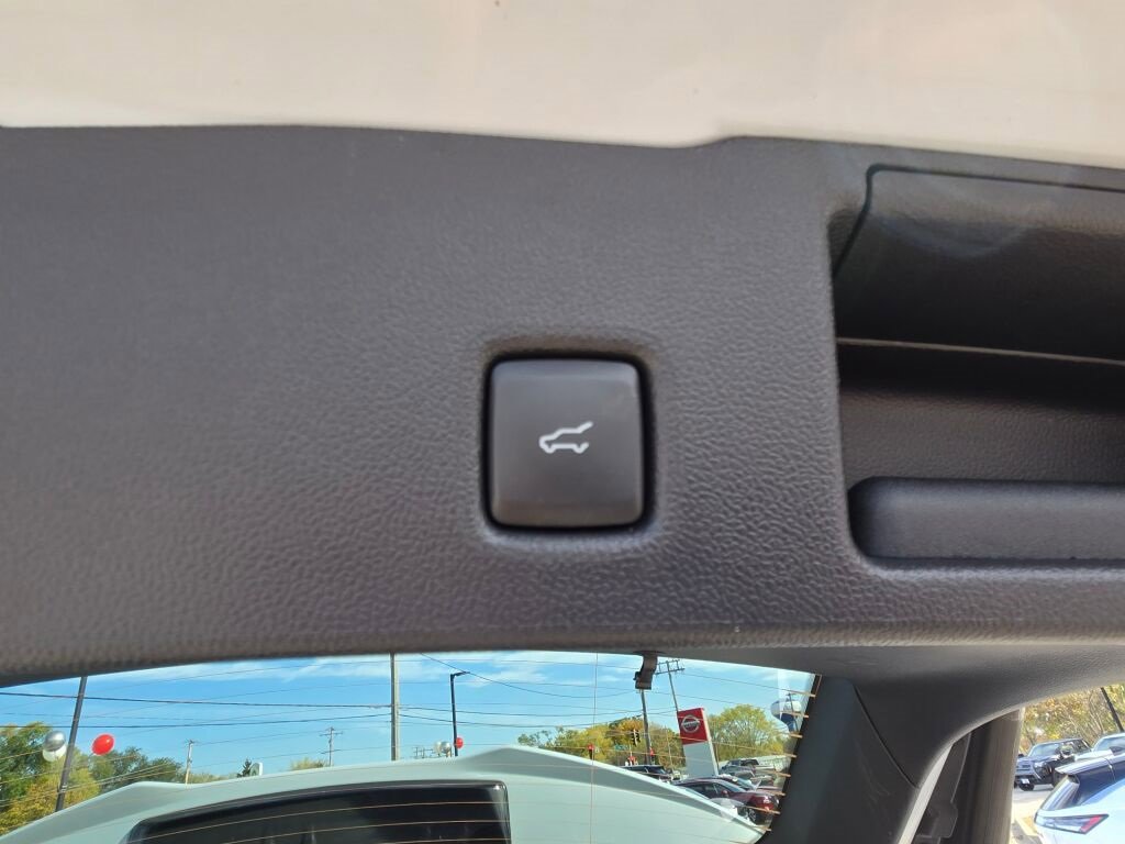 Used 2025 Ford Escape ST-Line Select image 16