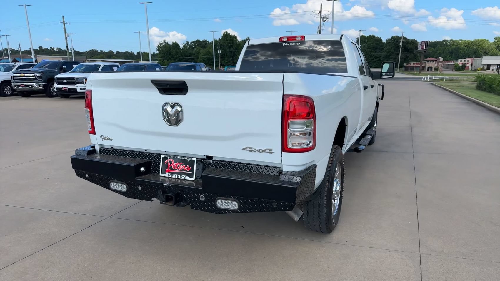 Used 2023 RAM 2500 Tradesman w/ Chrome Appearance Group AWD/4WD image 8