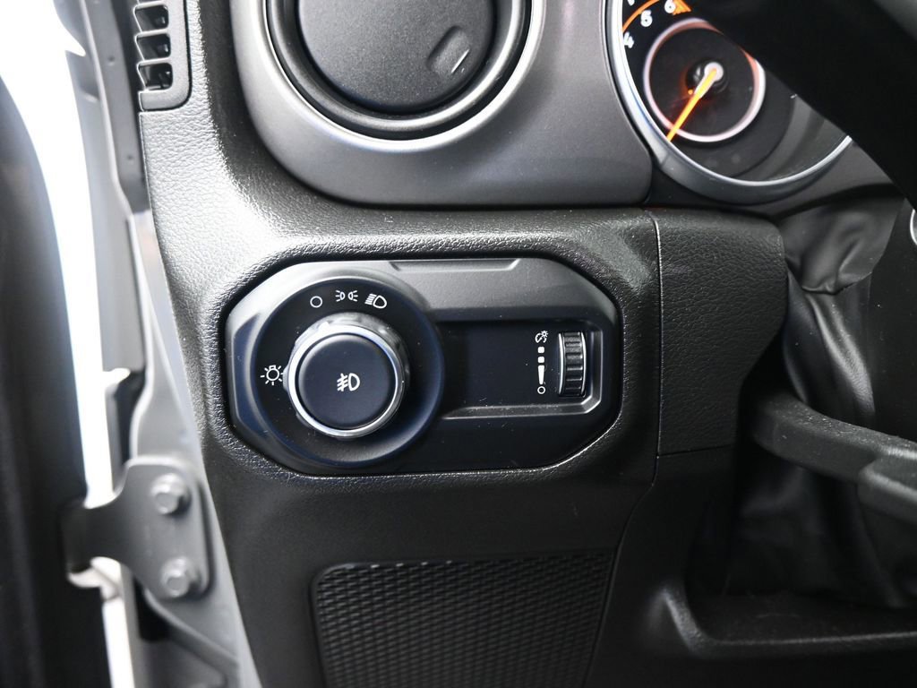 Used 2023 Jeep Wrangler Willys image 11