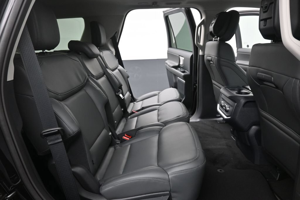 New 2027 Ford Expedition Active RWD image 23