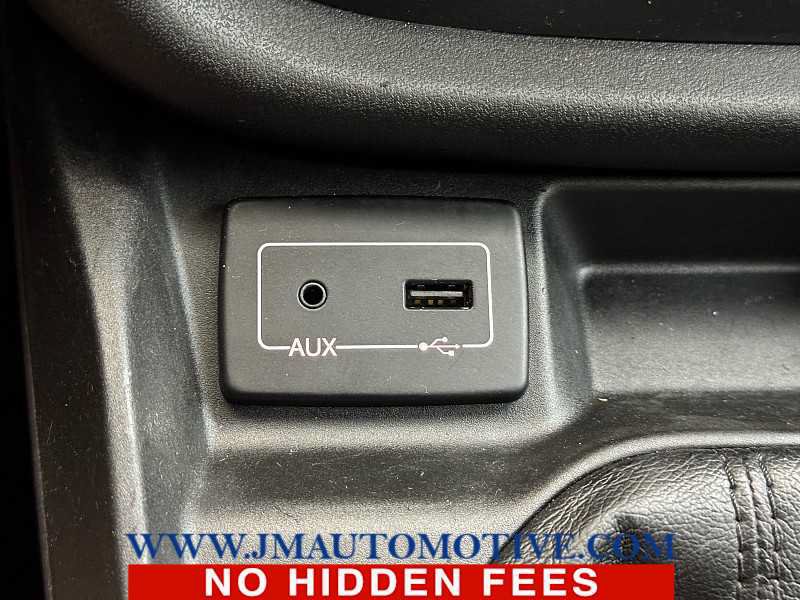 Used 2017 RAM ProMaster City Tradesman w/ Rear Back-up Camera Group FWD image 37