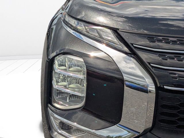 Used 2022 Mitsubishi Outlander ES FWD image 9