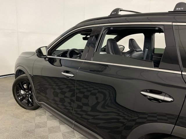 Used 2025 INFINITI QX60 Luxe w/ Black Edition image 38