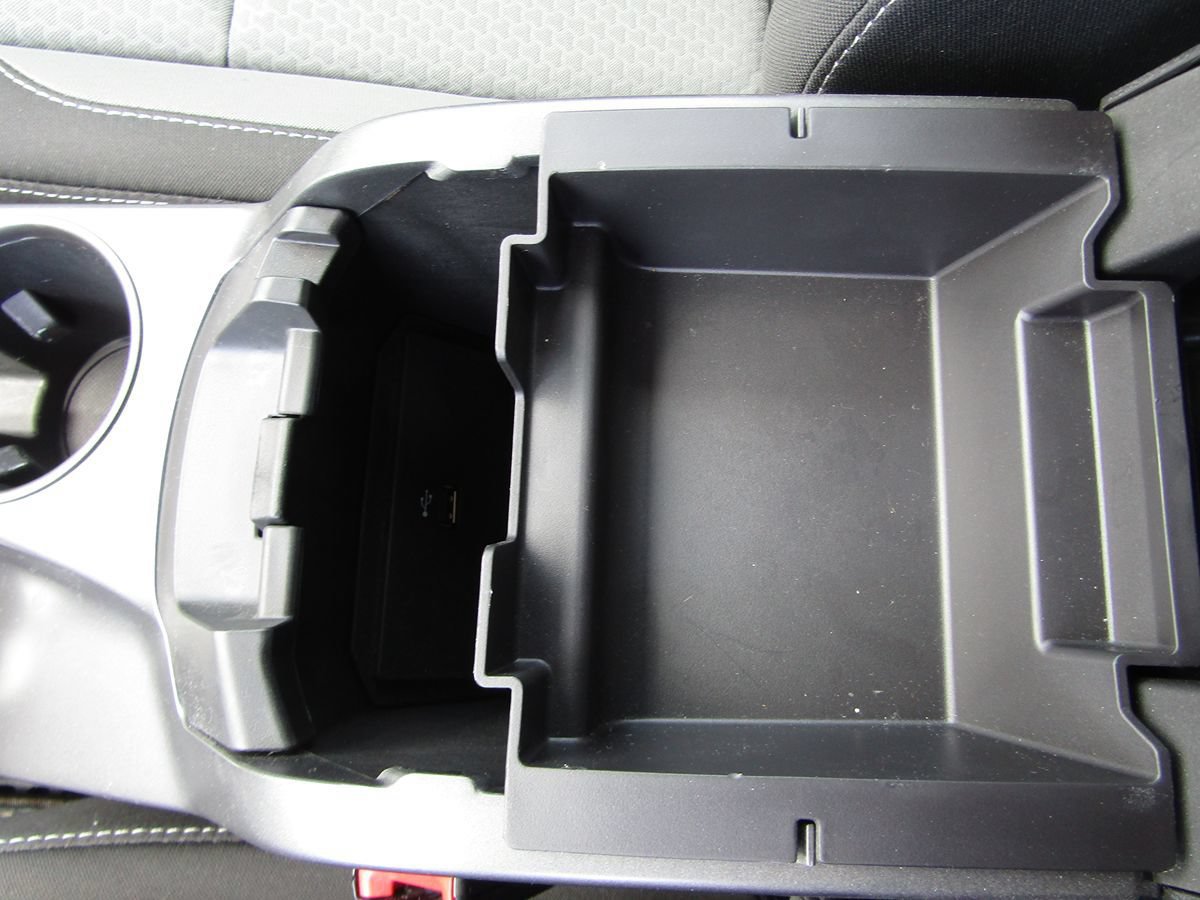 Used 2018 Ford C-MAX SE FWD image 19