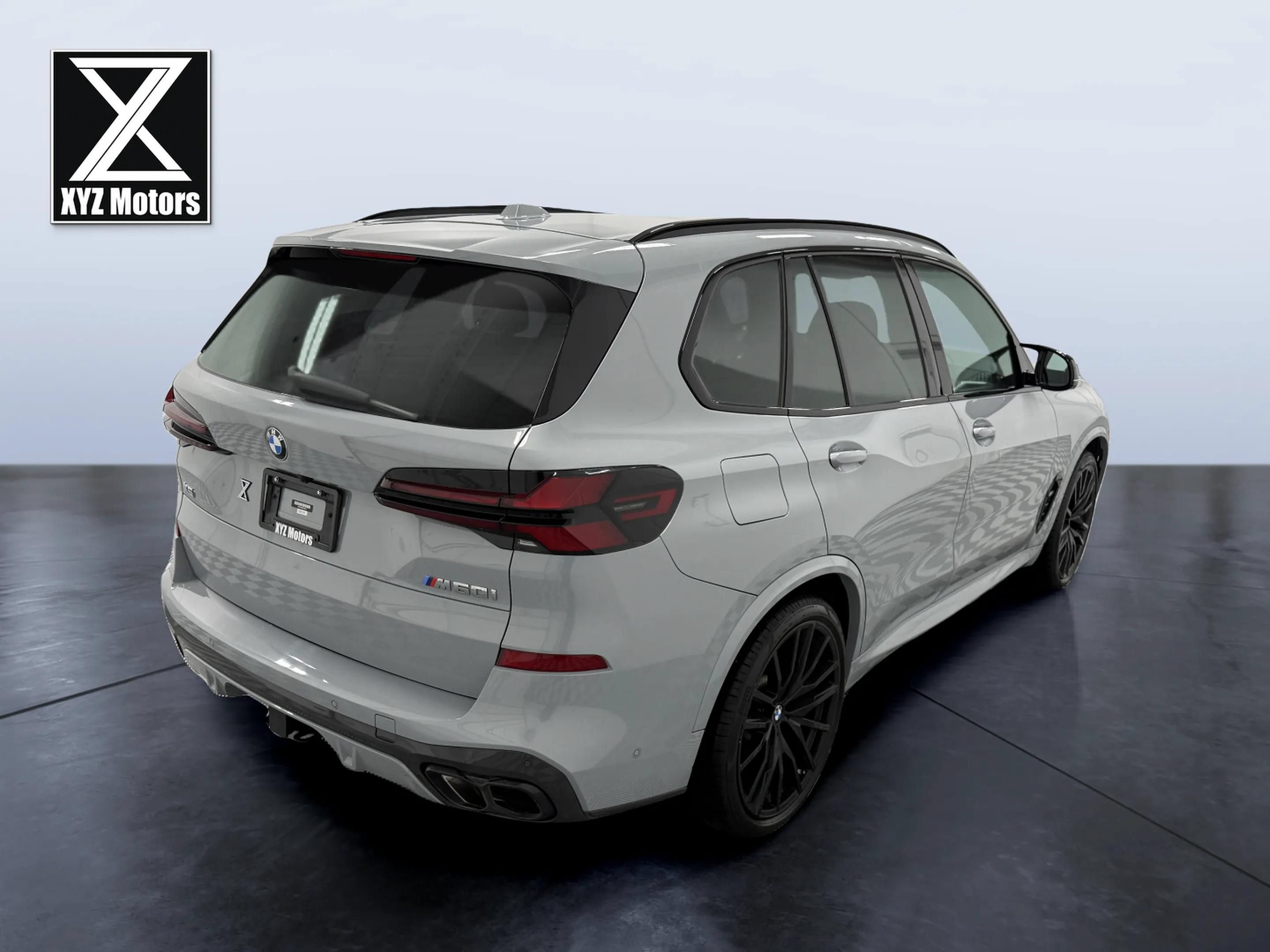 Used 2024 BMW X5 M60i AWD/4WD image 7