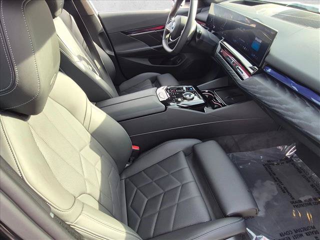 Certified 2024 BMW i5 eDrive40i w/ Premium Package RWD image 19