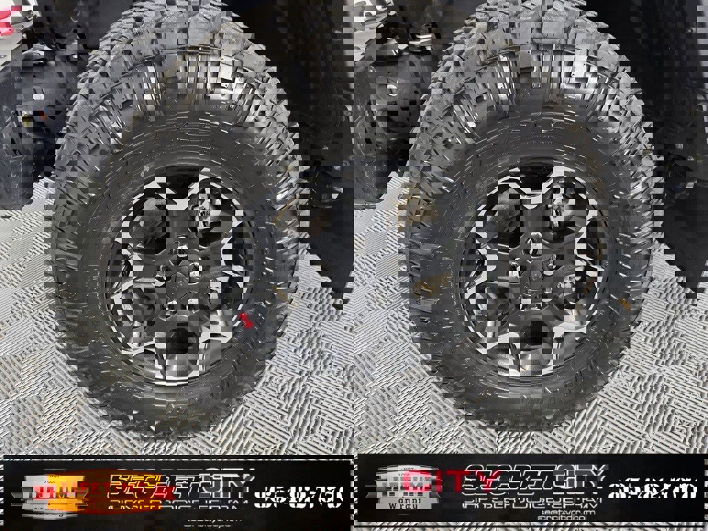 Used 2020 Jeep Wrangler Unlimited Rubicon w/ Quick Order Package 28Y Recon image 9