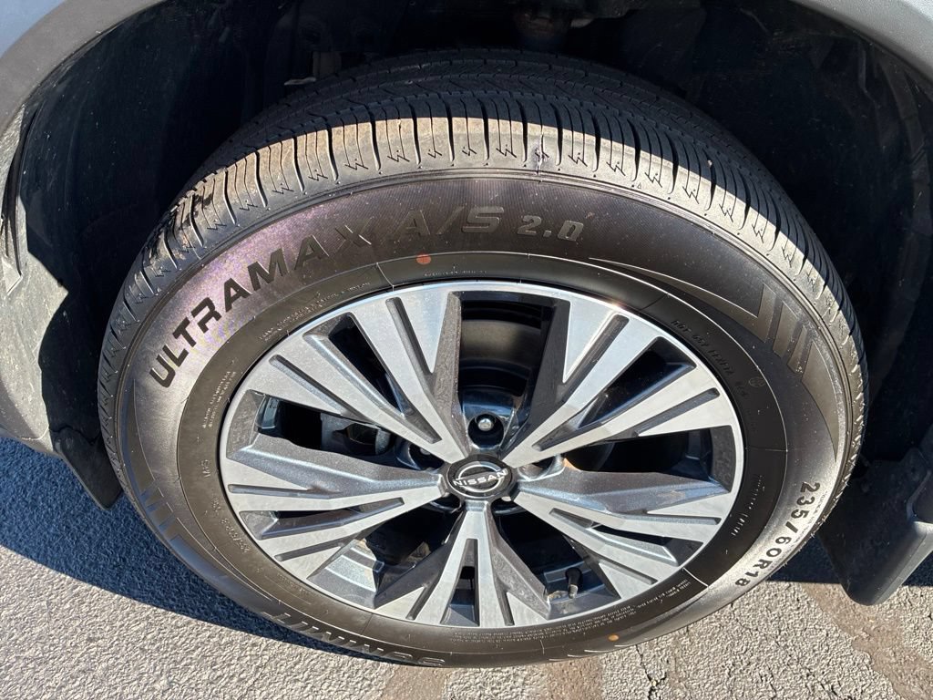 Certified 2023 Nissan Rogue SV AWD/4WD image 12