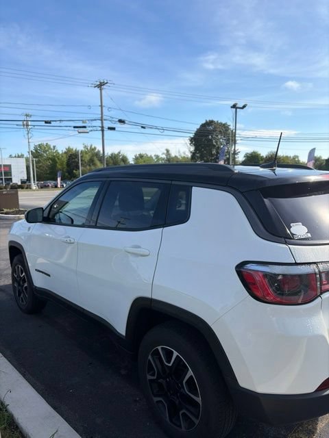 Used 2020 Jeep Compass Trailhawk AWD/4WD image 11