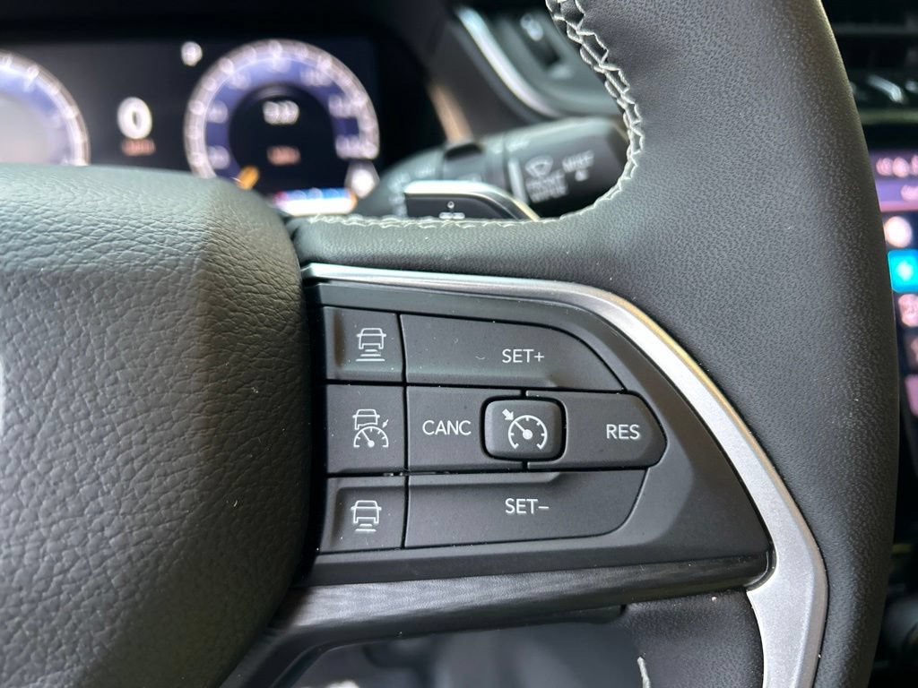 New 2025 Jeep Grand Cherokee L Laredo AWD/4WD image 18