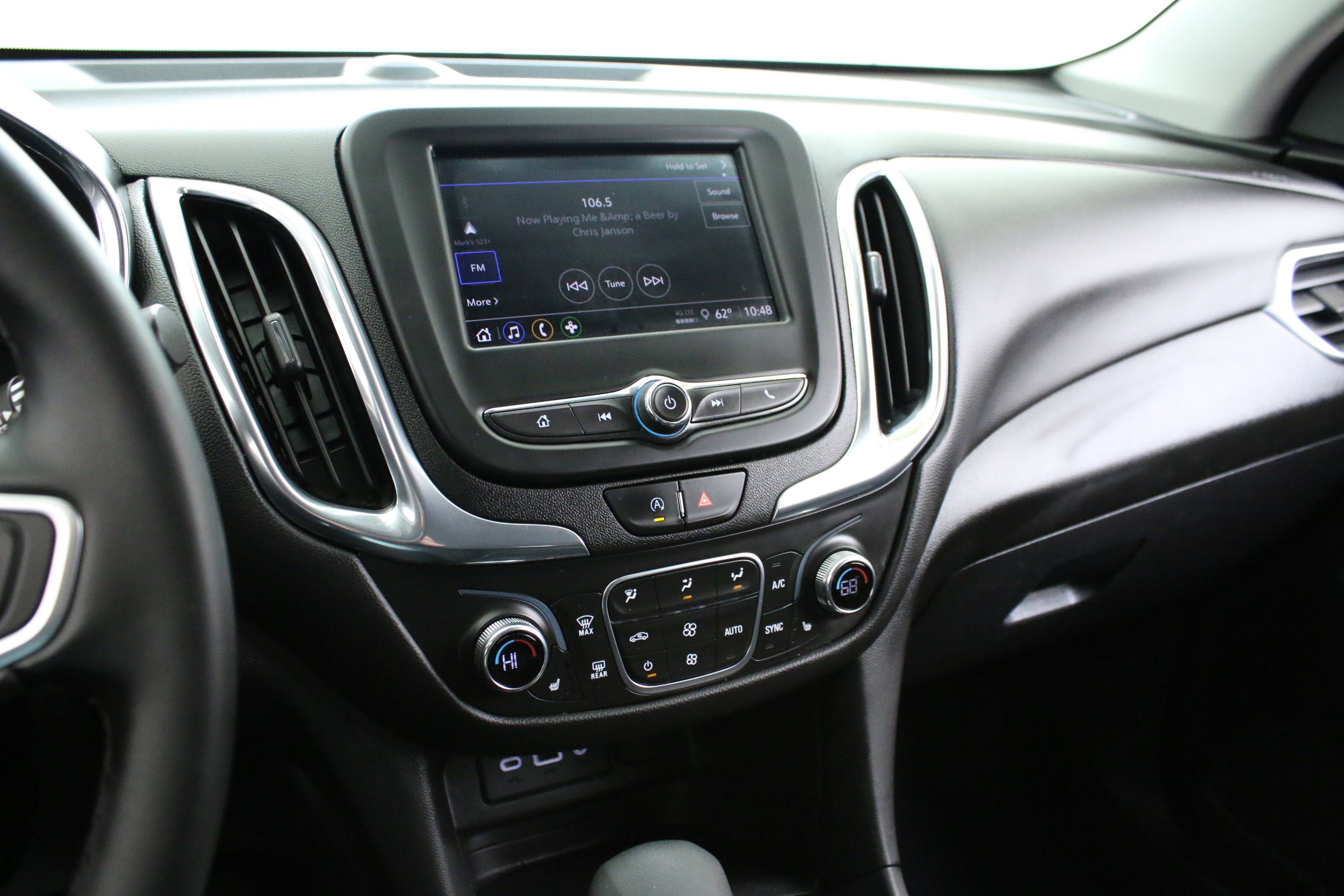 Used 2023 Chevrolet Equinox LT image 18