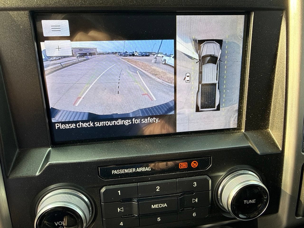 Used 2020 Ford F450 Platinum w/ FX4 Off-Road Package AWD/4WD image 27