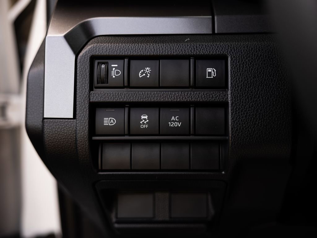Certified 2025 Toyota 4Runner TRD Off-Road AWD/4WD image 23
