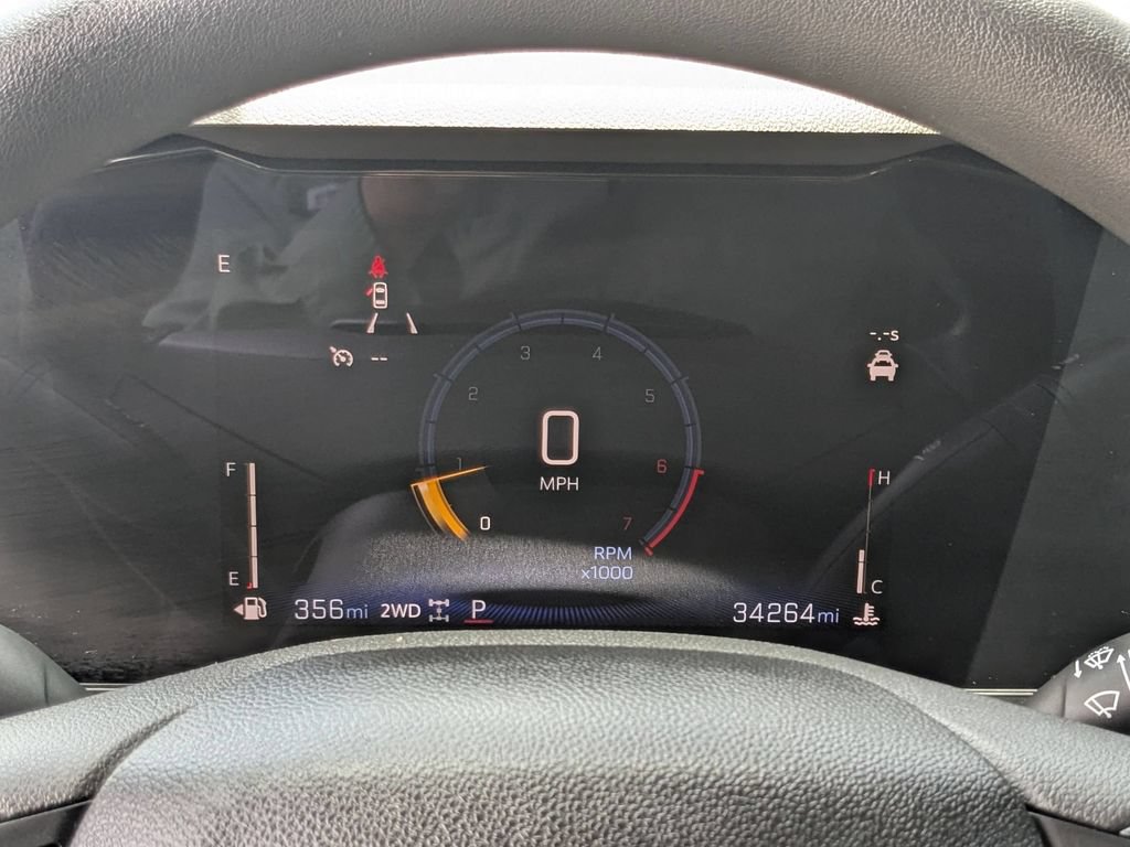 Used 2025 Chevrolet TrailBlazer LT AWD/4WD image 17