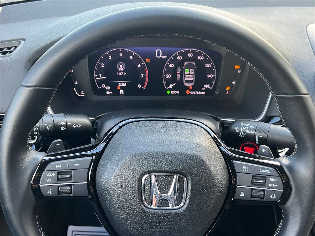 Used 2022 Honda Civic Touring image 11