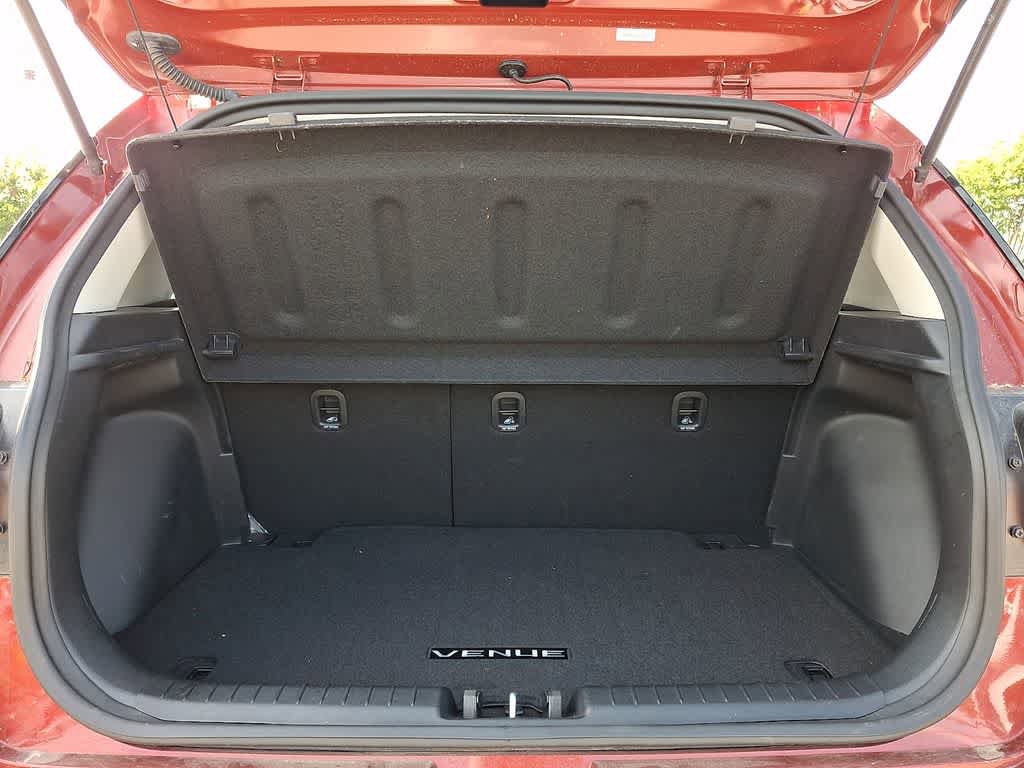 Certified 2025 Hyundai Venue SEL FWD image 29