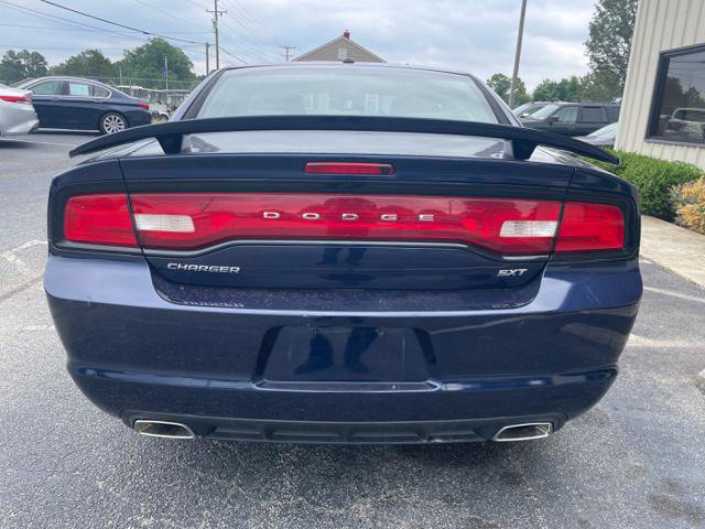 Used 2014 Dodge Charger SXT w/ Sport Appearance Group RWD image 7
