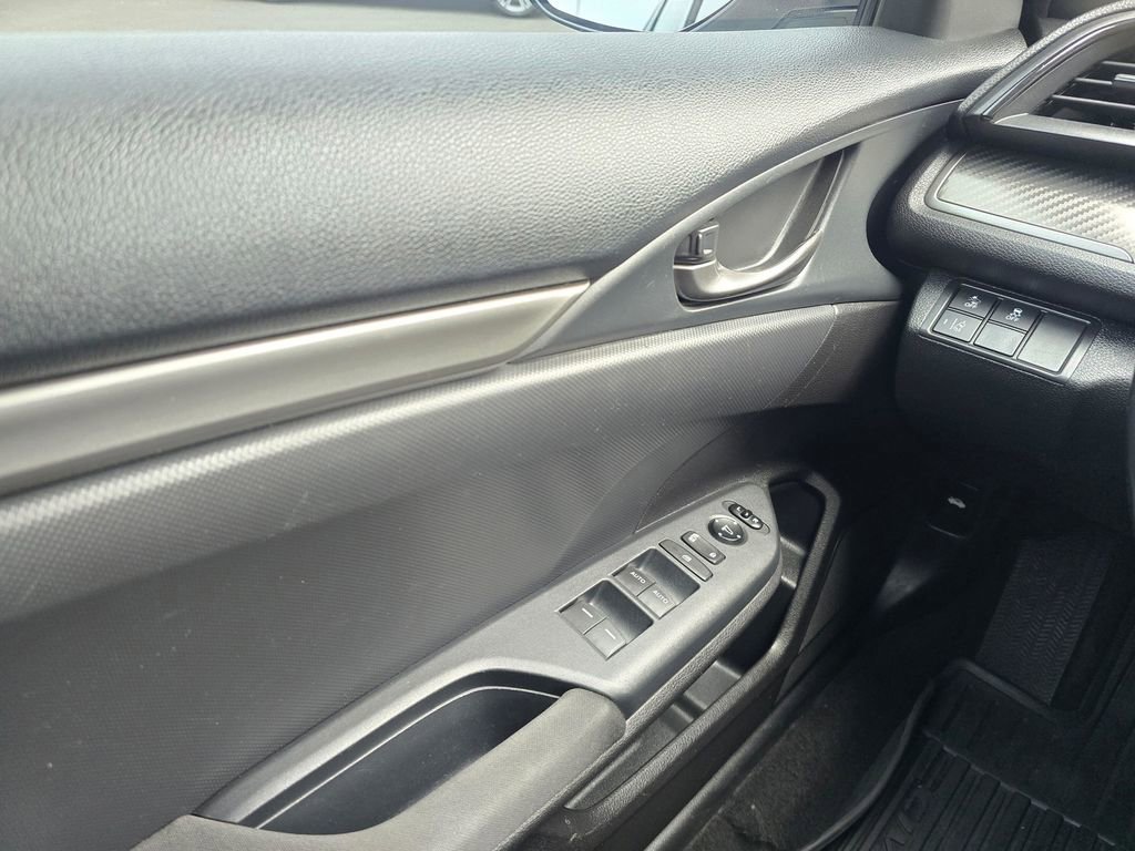 Used 2019 Honda Civic Sport image 29