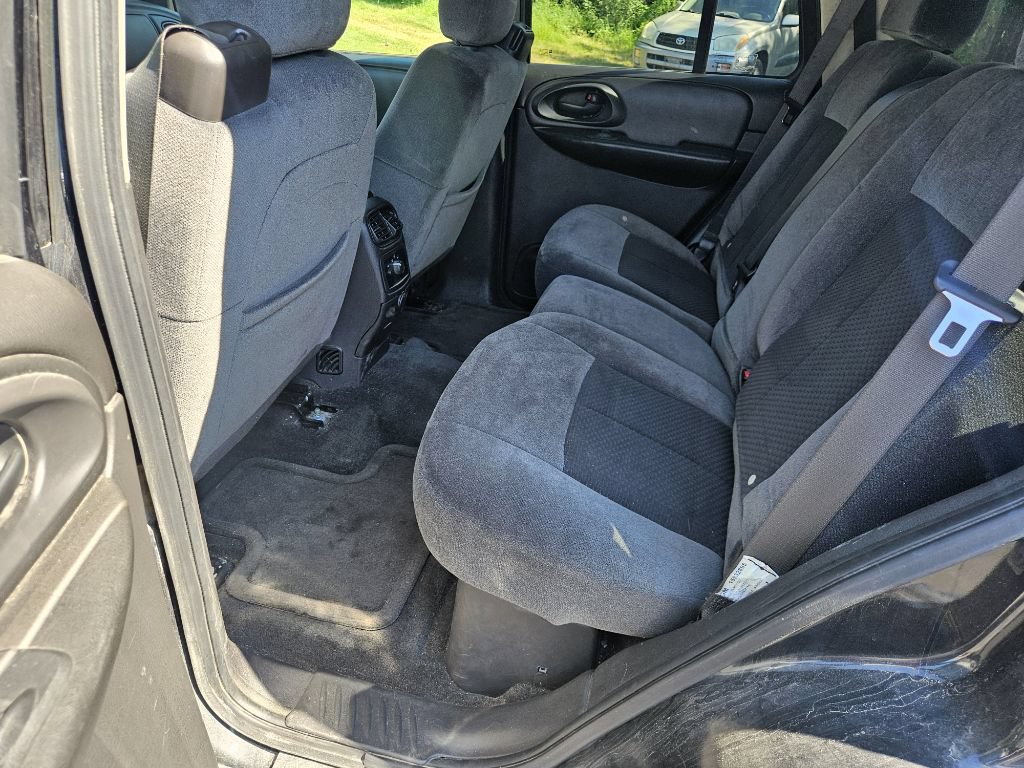 Used 2009 Chevrolet TrailBlazer LT w/ Sun And Sound Package AWD/4WD image 14