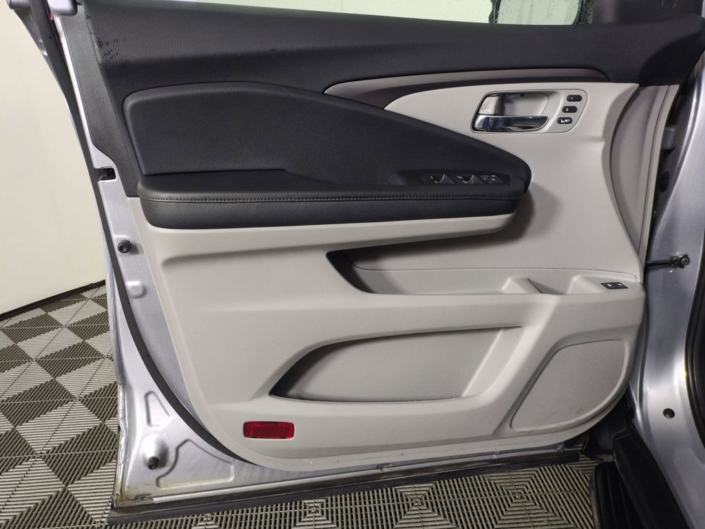 Certified 2022 Honda Pilot Special Edition image 10