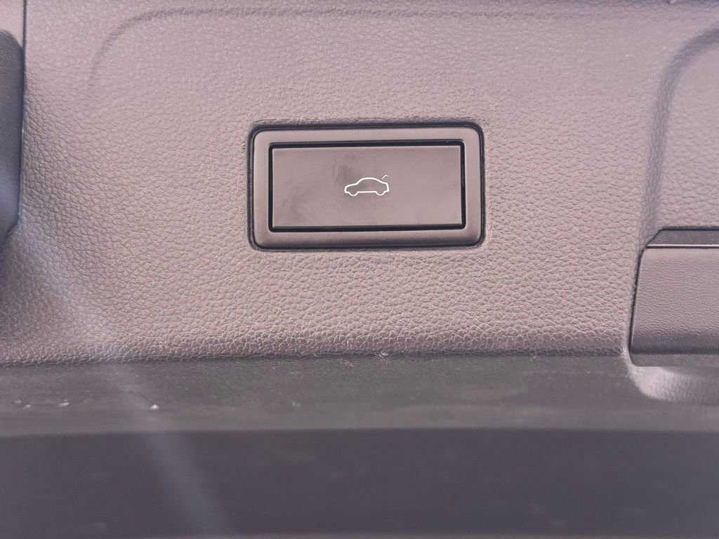 Used 2021 Volkswagen Atlas SE w/ Panoramic Sunroof Package image 5