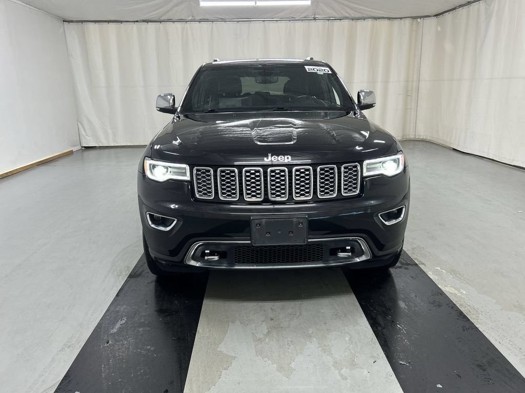Used 2020 Jeep Grand Cherokee Overland AWD/4WD image 3