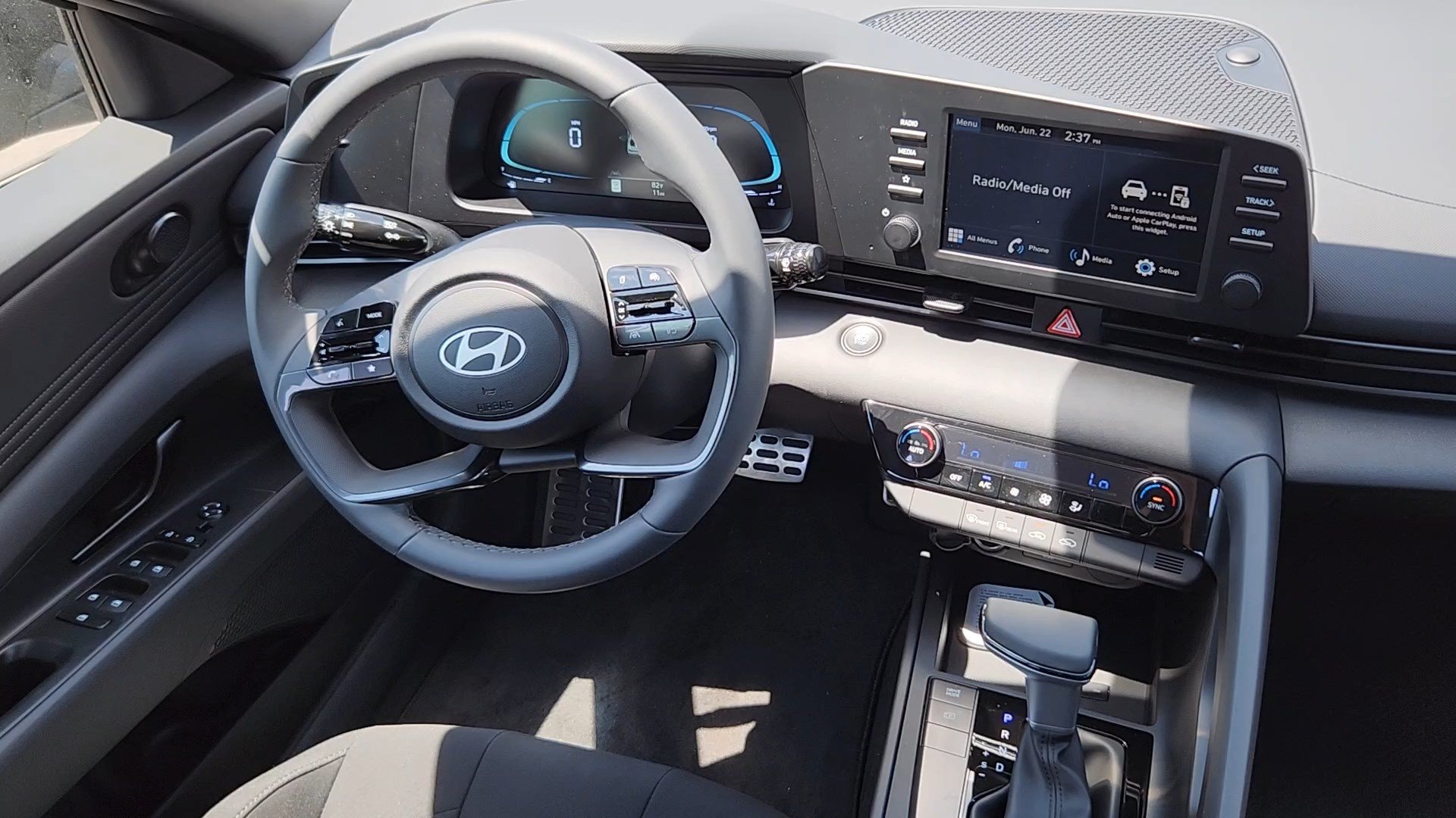 New 2026 Hyundai Elantra Sport FWD image 5