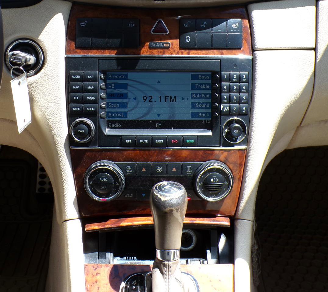 Used 2009 Mercedes-Benz CLK 350 Cabriolet image 10