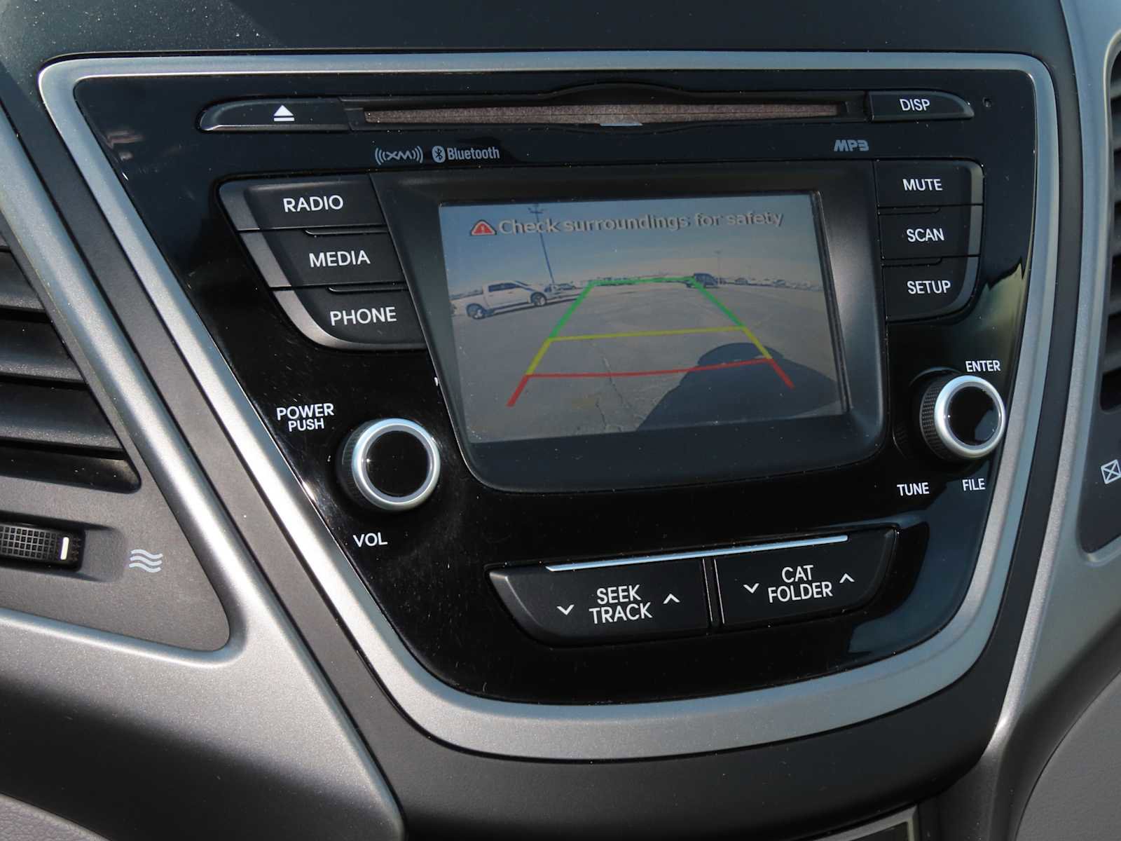 Used 2015 Hyundai Elantra Limited image 32