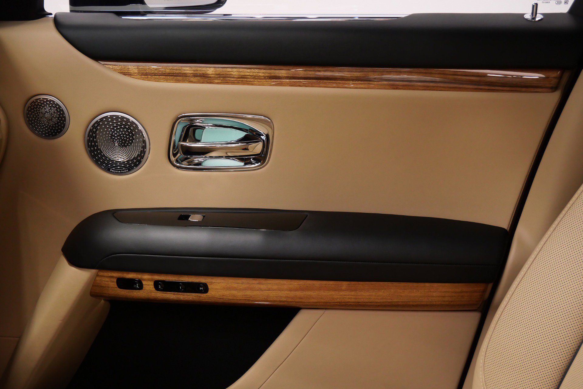 Used 2022 Rolls-Royce Ghost AWD/4WD image 37