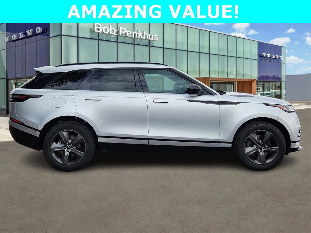 Used 2025 Land Rover Range Rover Velar Dynamic SE image 2