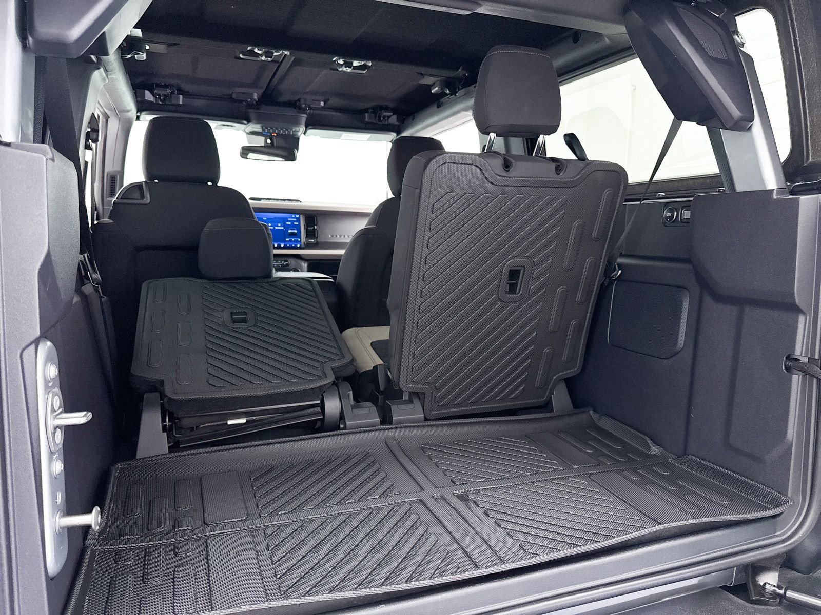 Used 2023 Ford Bronco Wildtrak image 37