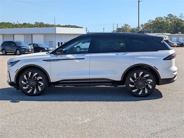 New 2026 Lincoln Nautilus Reserve image 13