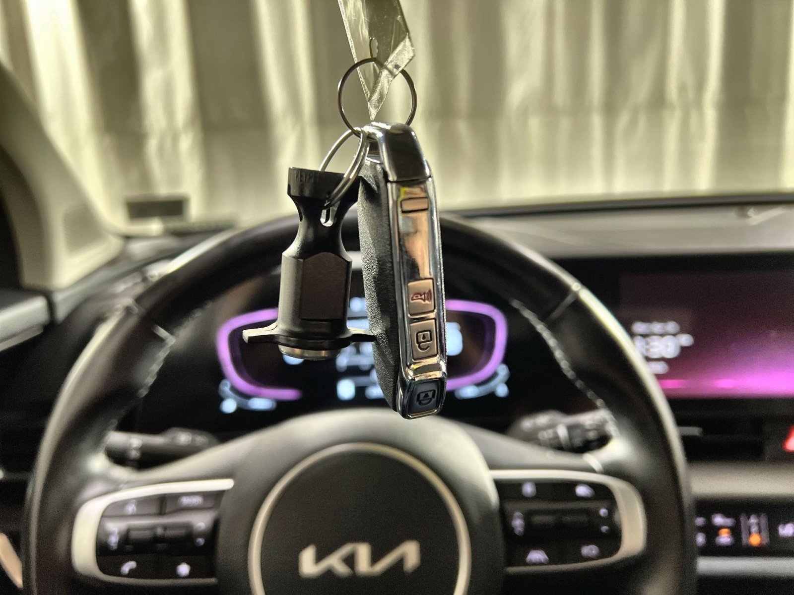 Used 2023 Kia Sportage EX image 32