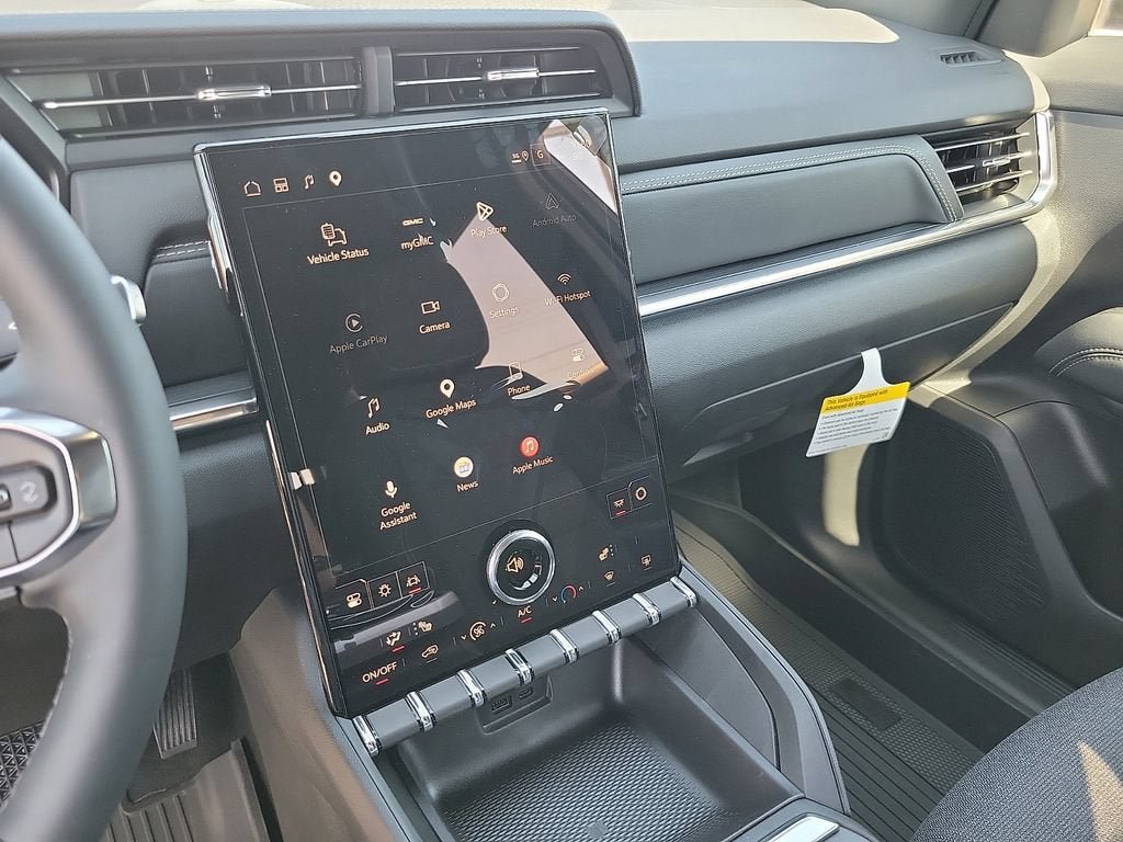 New 2027 GMC Terrain Elevation w/ LPO, Floor Liner Package FWD image 21