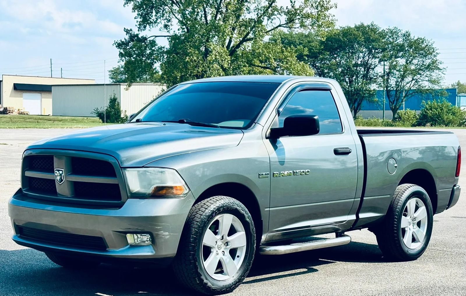 Used 2012 RAM 1500 Express RWD image 1