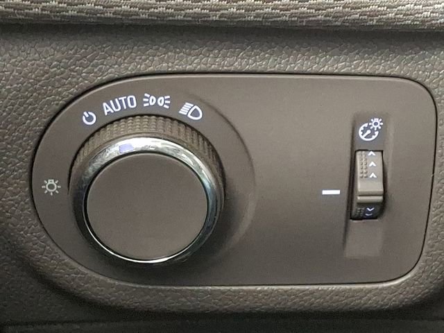 Used 2017 Chevrolet Cruze LT w/ Convenience Package FWD image 23