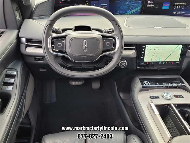 New 2025 Lincoln Navigator L Reserve w/ Jet Appearance Package image 7