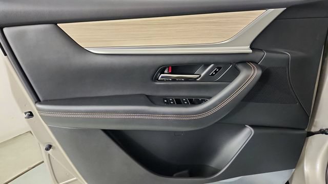 New 2026 MAZDA CX-90 Plug-In Hybrid w/ Preferred AWD/4WD image 9