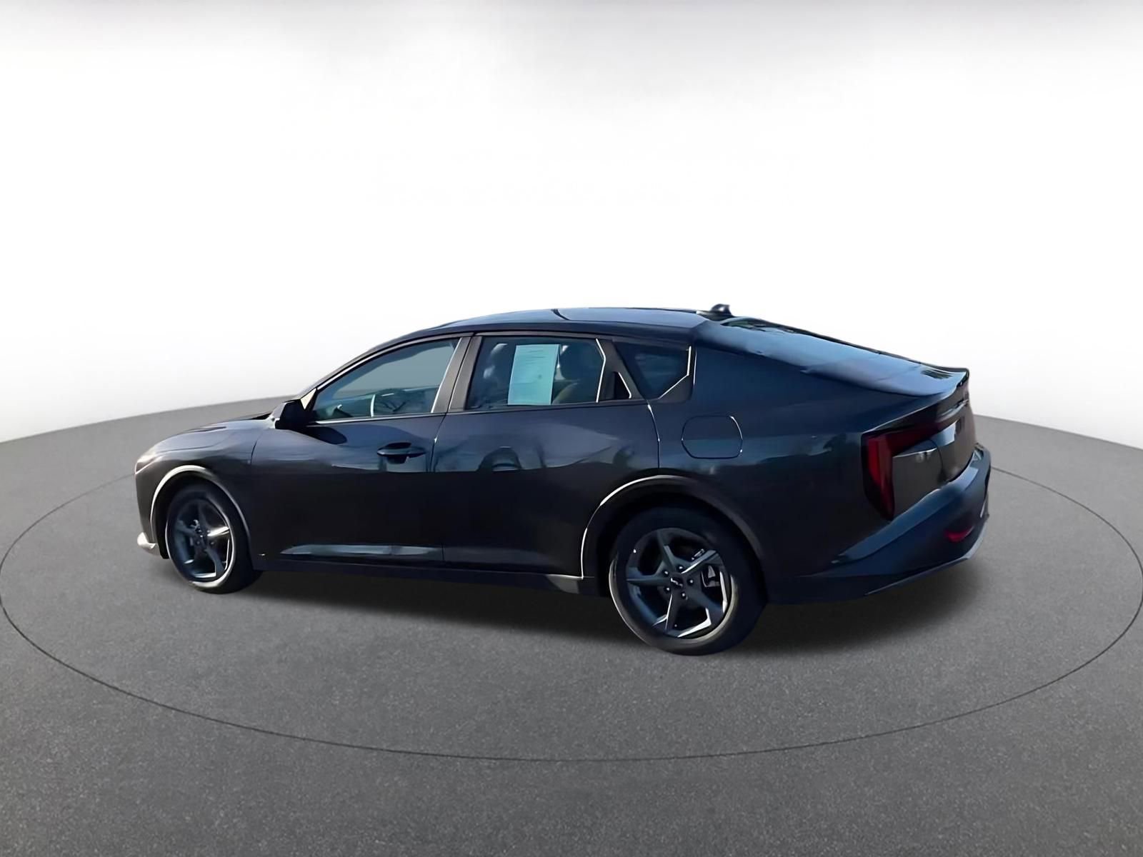 Used 2025 Kia K4 LXS image 10