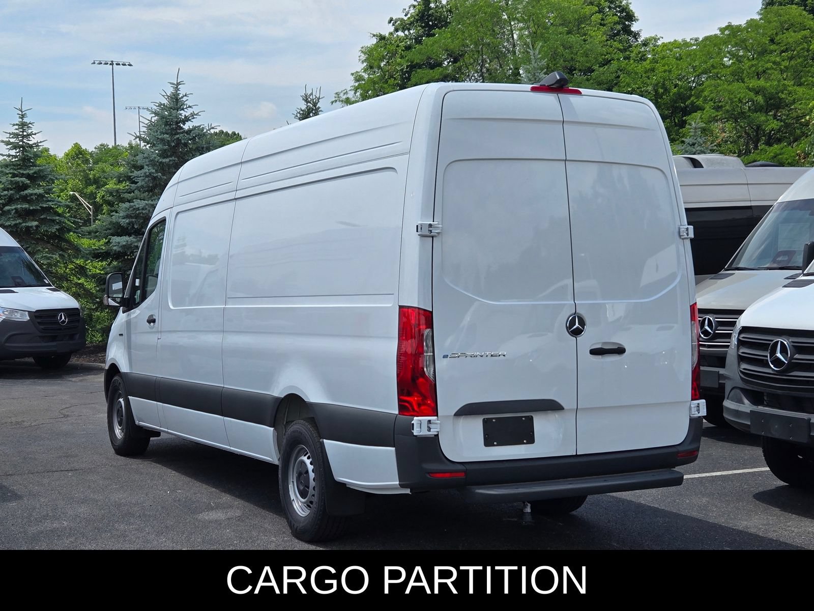 New 2025 Mercedes-Benz eSprinter 170 Cargo image 6