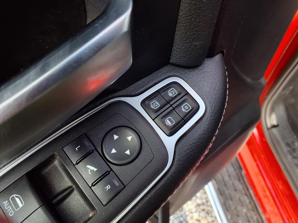 Used 2024 RAM 2500 Big Horn w/ Bed Utility Group image 25