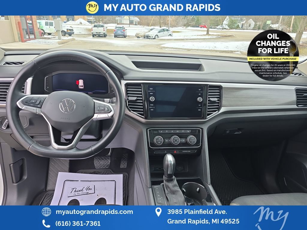 Used 2021 Volkswagen Atlas SEL Premium image 18