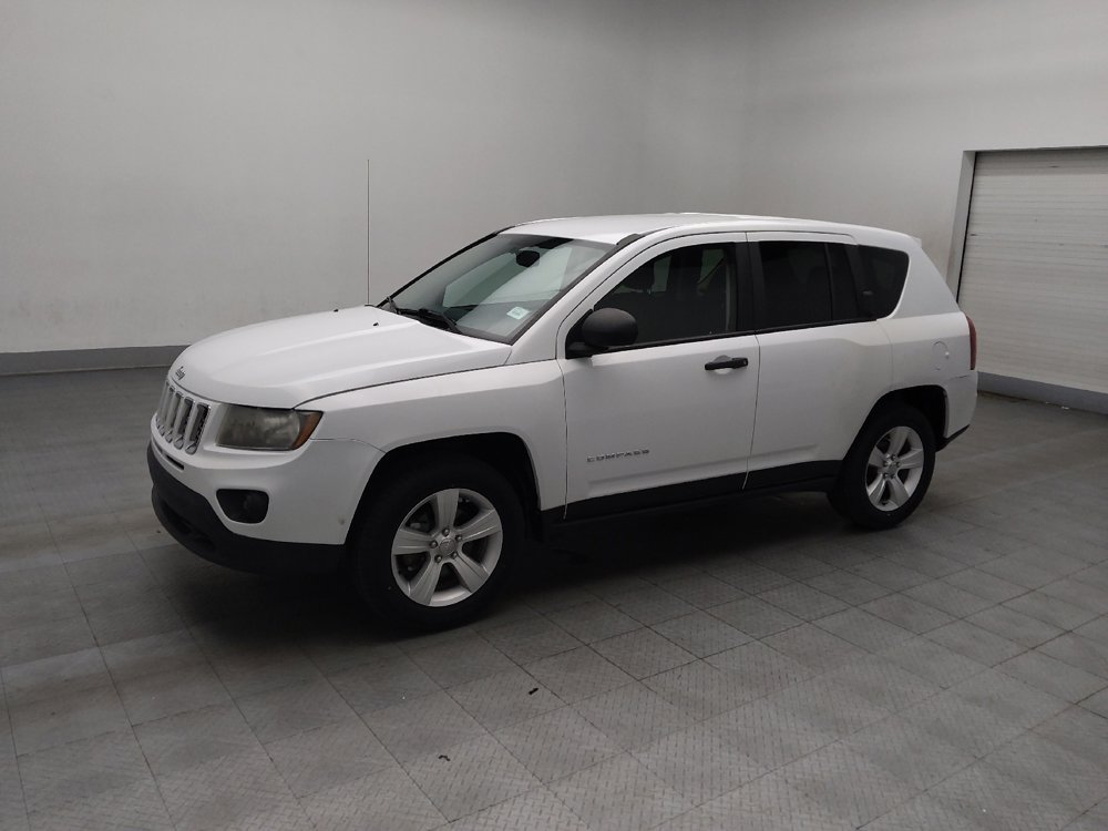 Used 2016 Jeep Compass Sport image 2