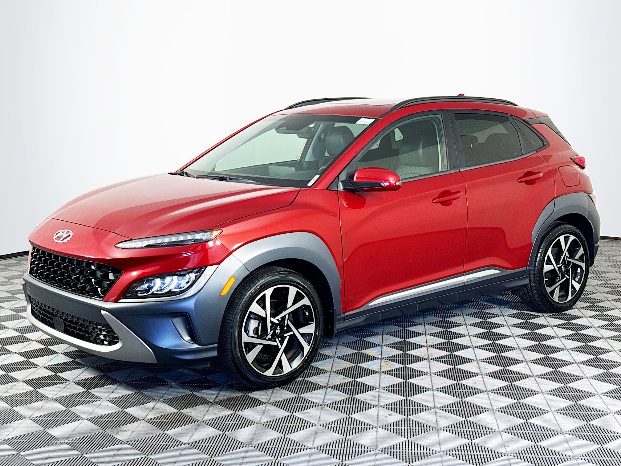 Used 2022 Hyundai Kona Limited image 4