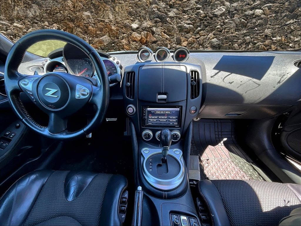 Used 2014 Nissan 370Z Touring w/ Sport Package image 15
