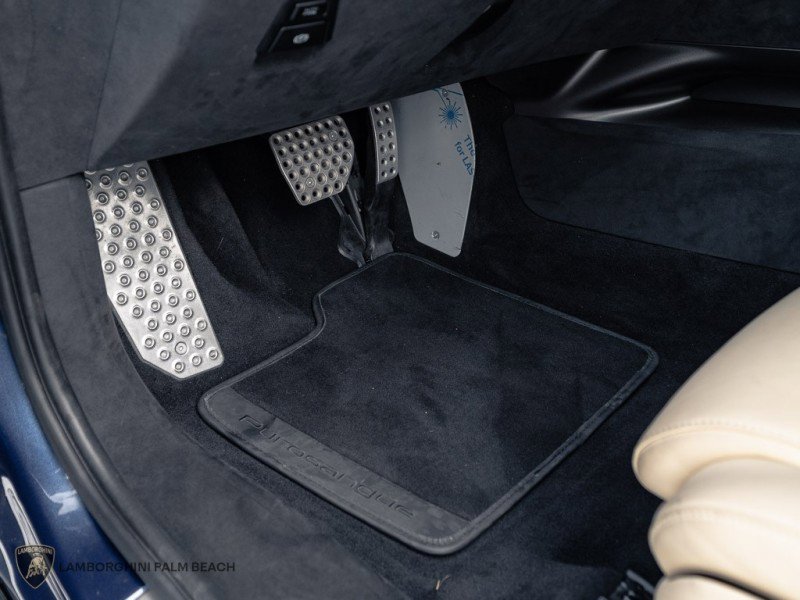 Used 2023 Ferrari Purosangue image 20